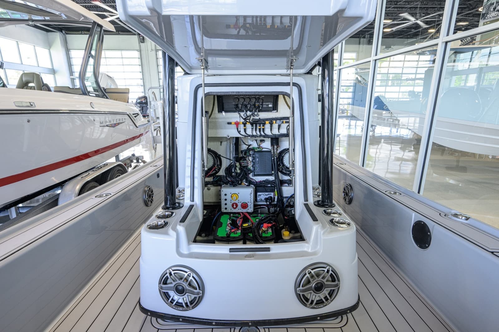 2017 Yellowfin 24 Bay CE