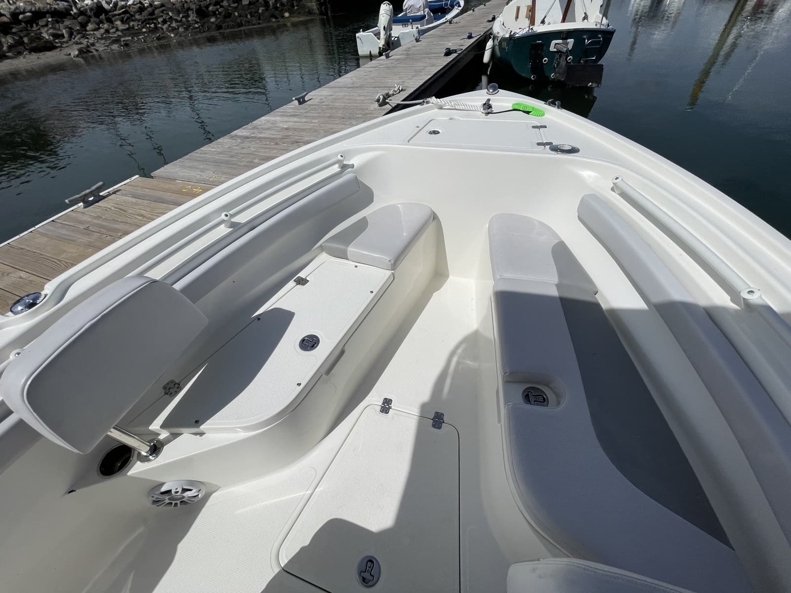 2023 Mako 214 CC
