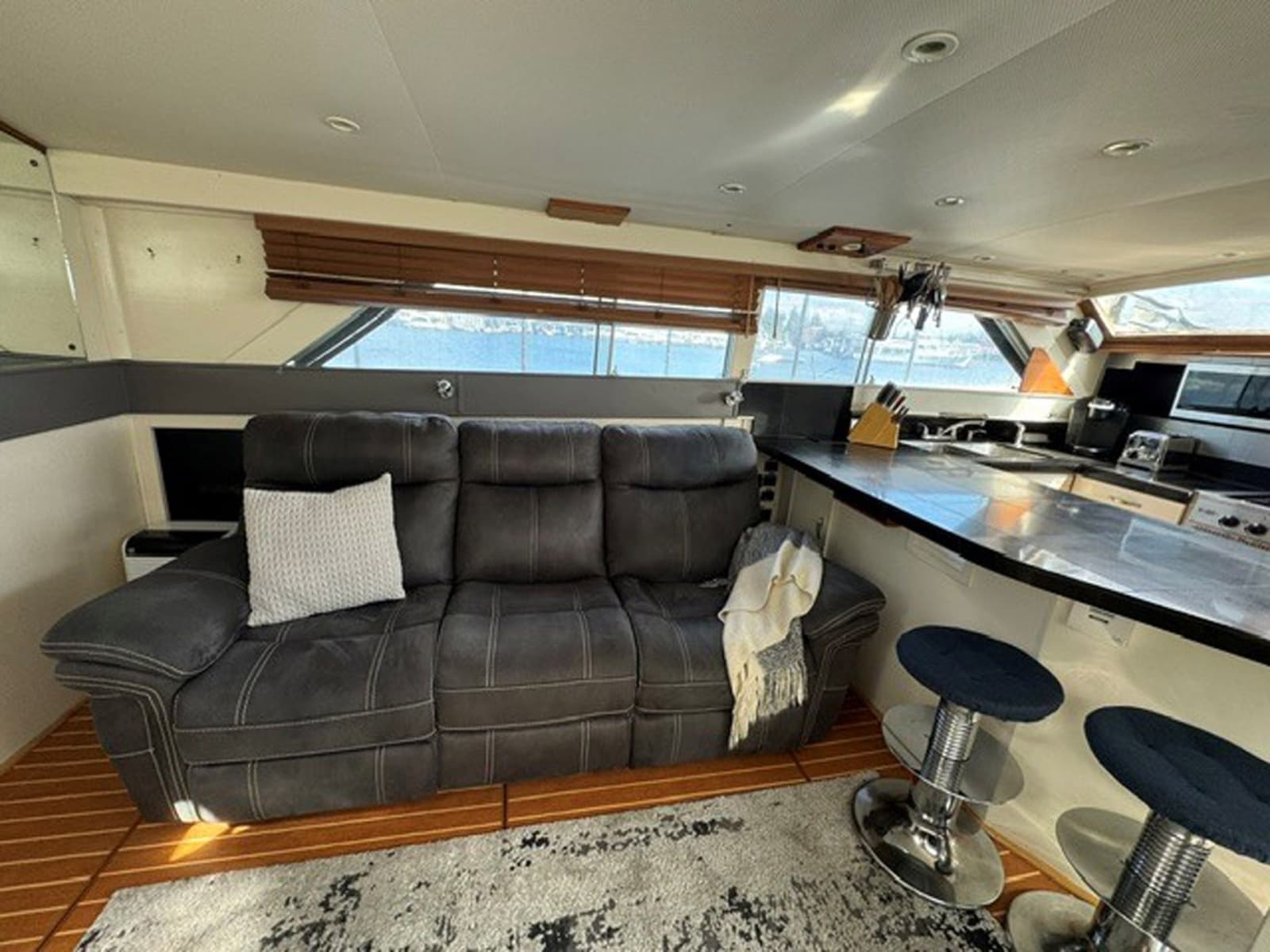 1968 Chris-Craft 47 Commander