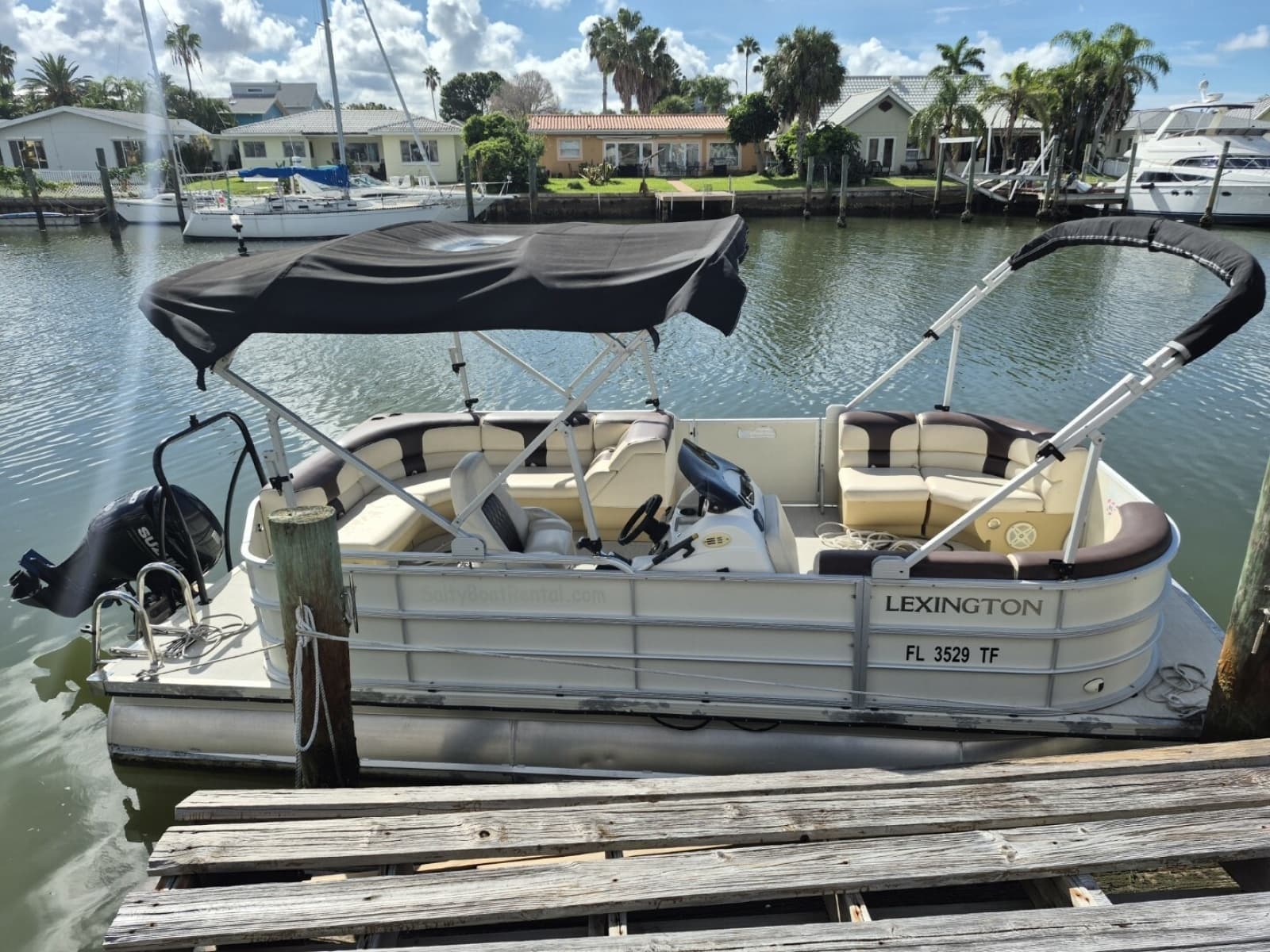 2022 Lexington 320 Pontoon