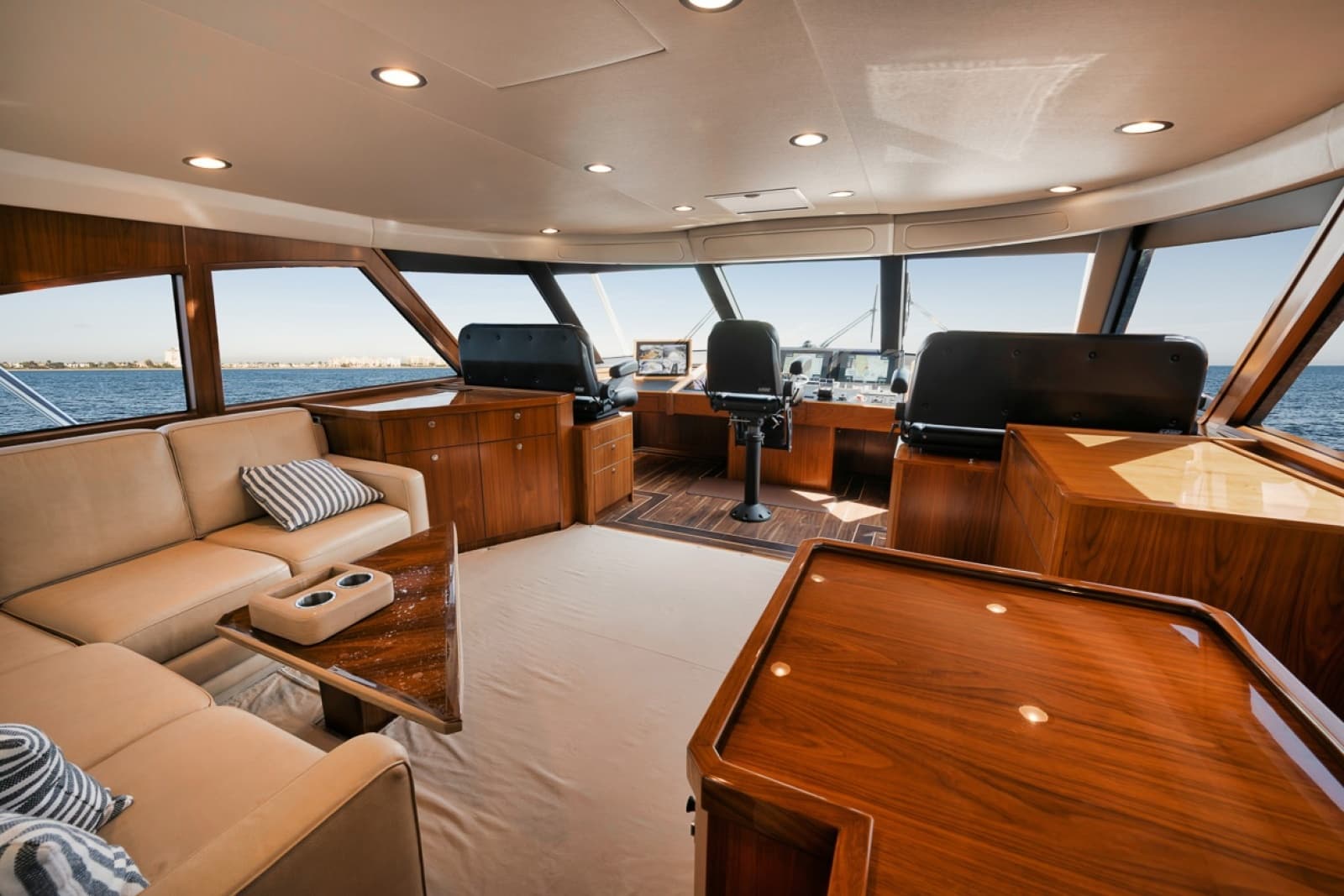 2016 Viking Enclosed Bridge