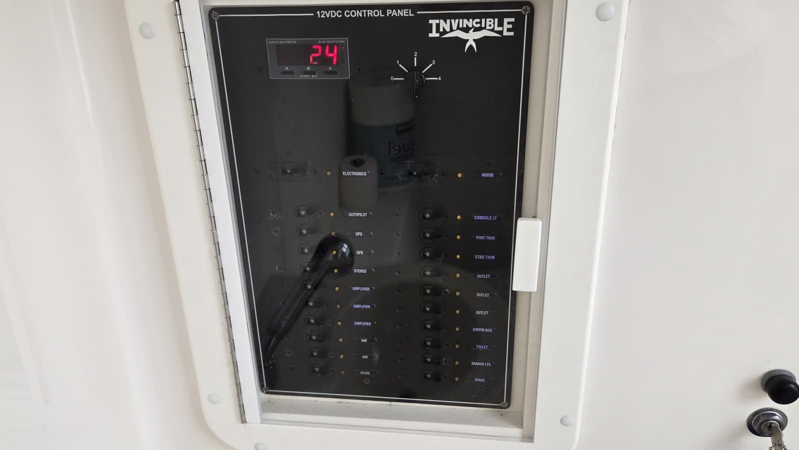 2018 Invincible 39 Open