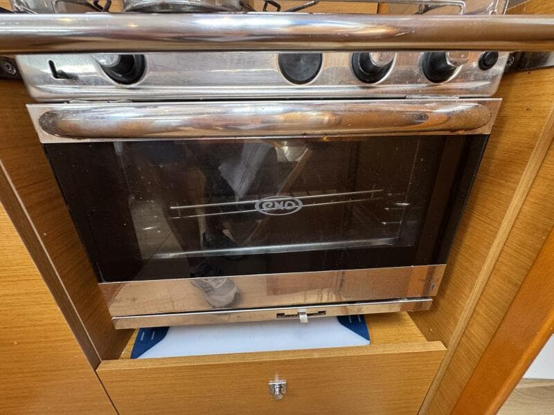 2018 Jeanneau Sun Odyssey 389