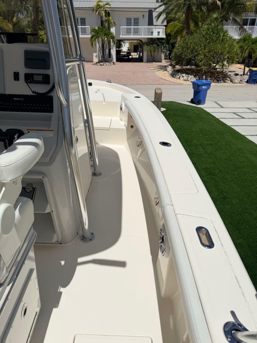 2023 Pathfinder 2400 Open