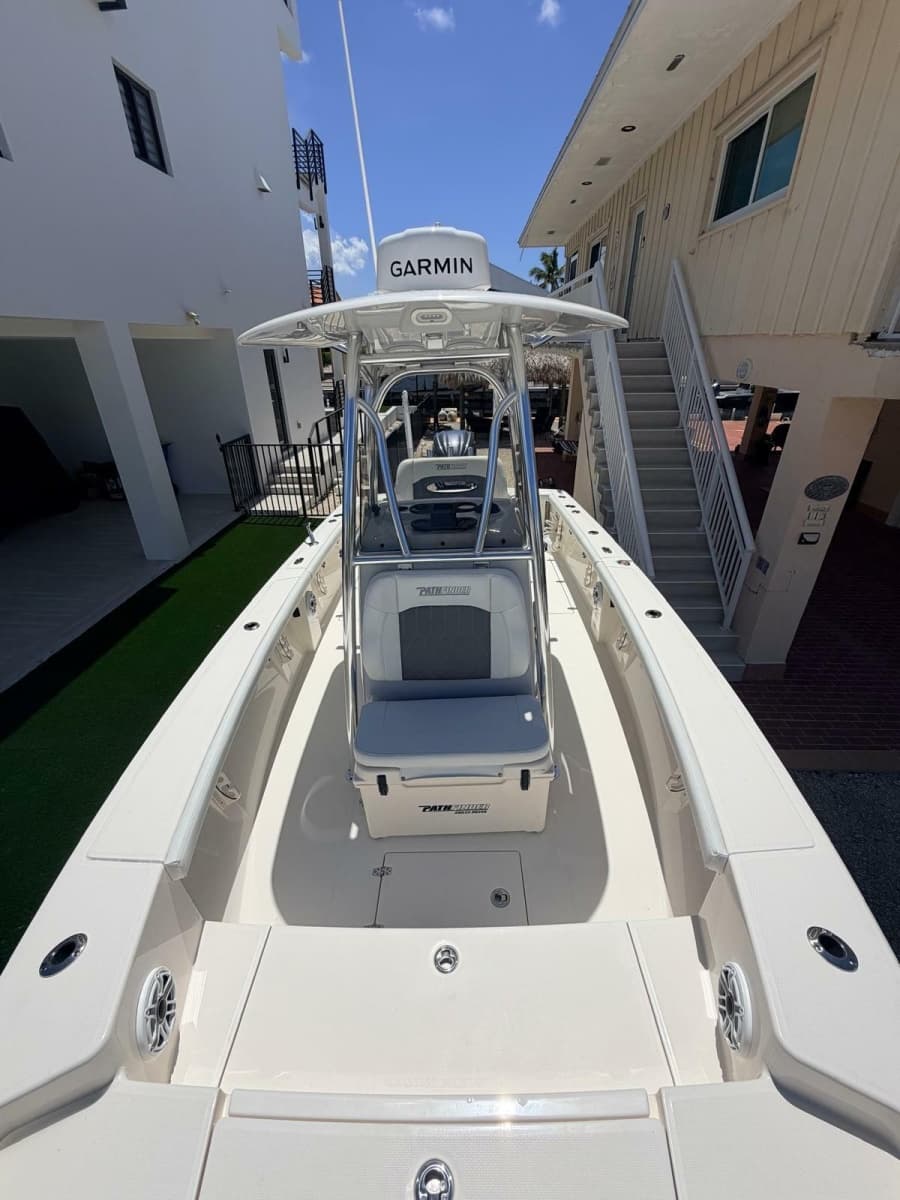 2023 Pathfinder 2400 Open