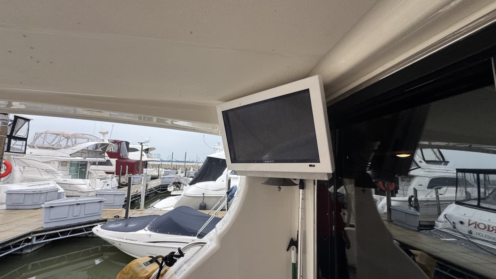 Aft Cockpit Outdoor TV