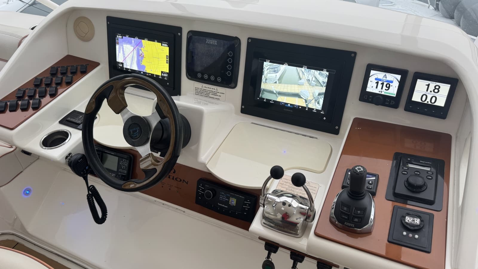 Flybridge Helm Navigation and Controls
