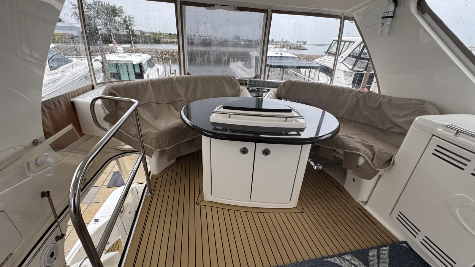 Flybridge Seating
