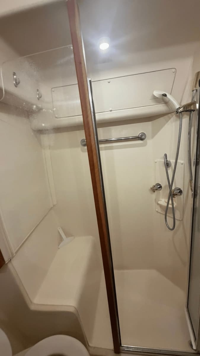 2006 Mainship 430