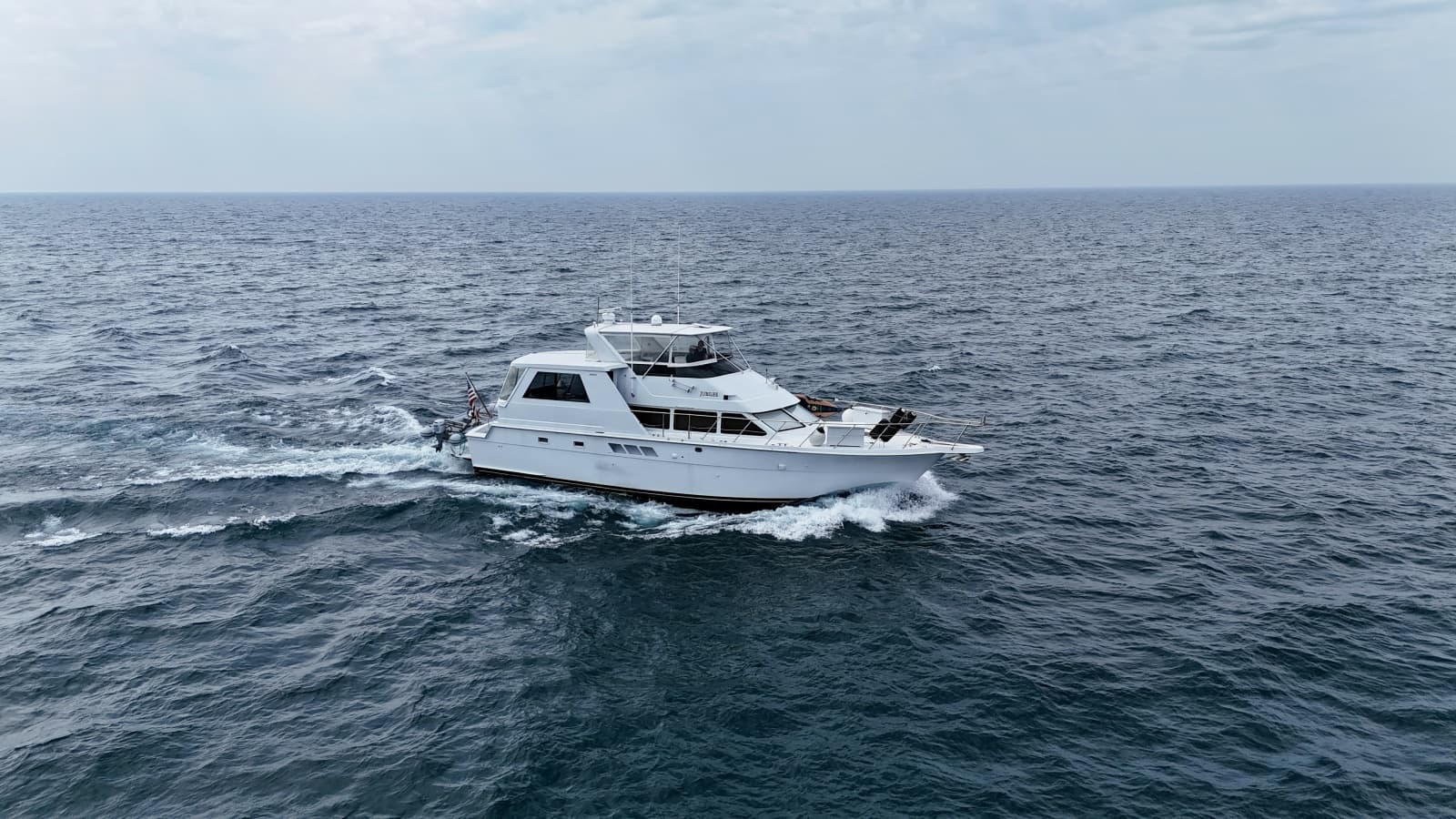 1999 Hatteras 52 Cockpit Motor Yacht