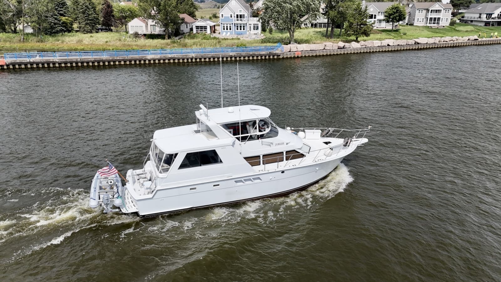 1999 Hatteras 52 Cockpit Motor Yacht
