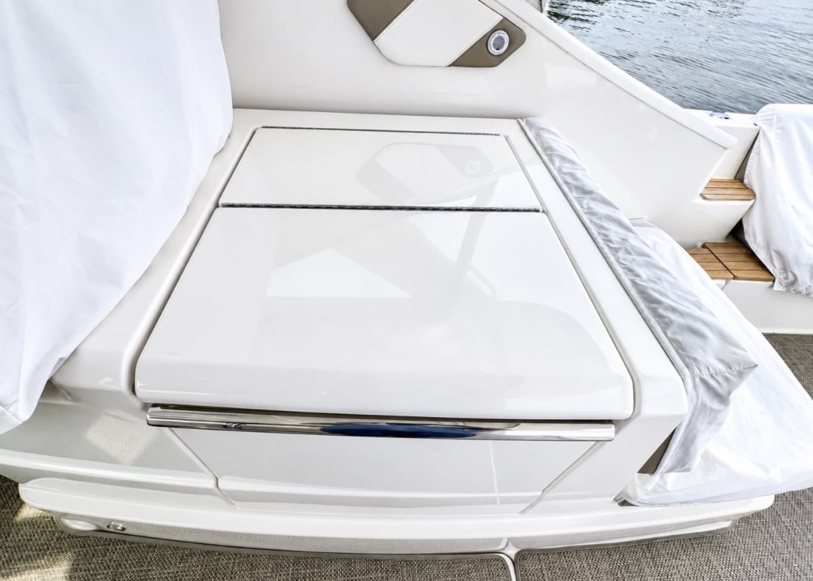 2015 Tiara Yachts 3100 Coronet
