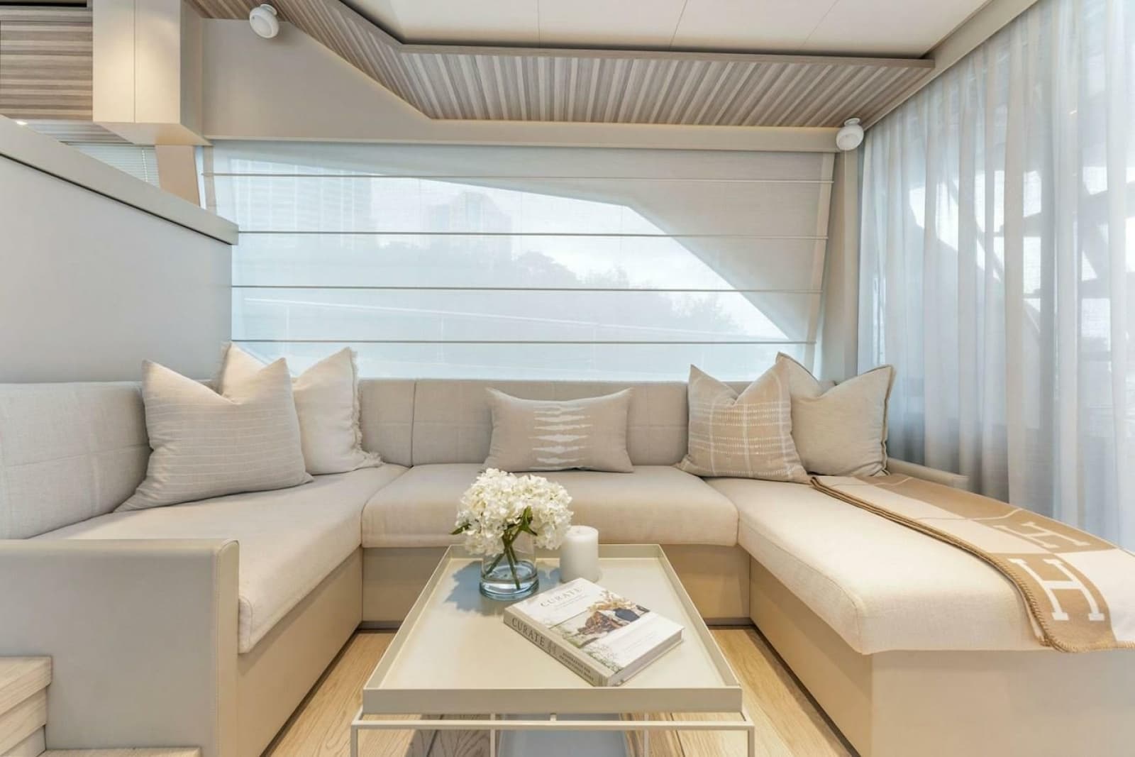 2020 Ferretti Yachts 670 Motoryacht