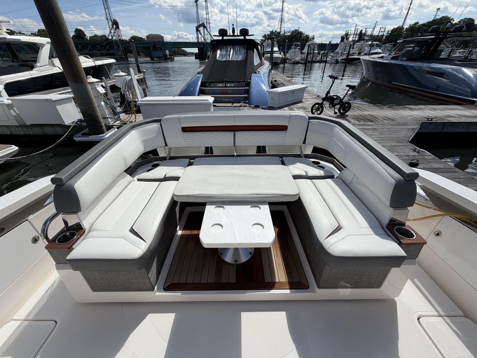 2019 Tiara Yachts 