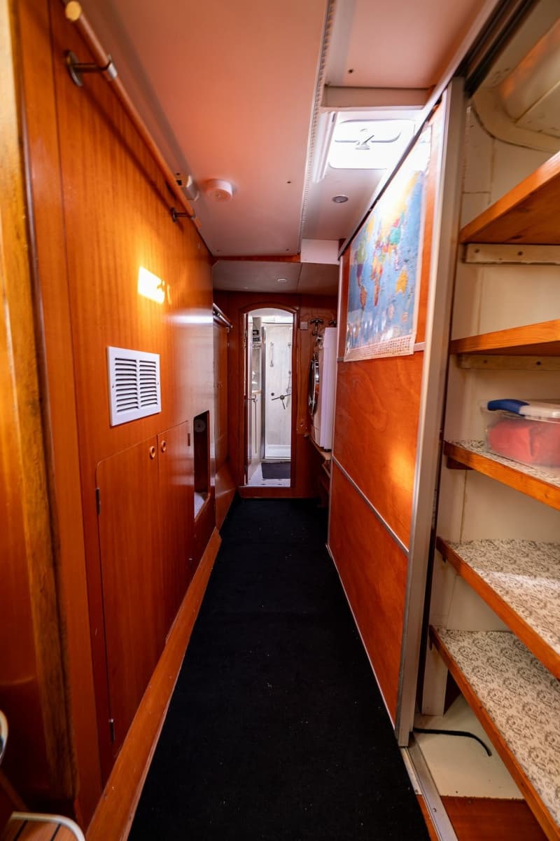 2001 Lagoon 410