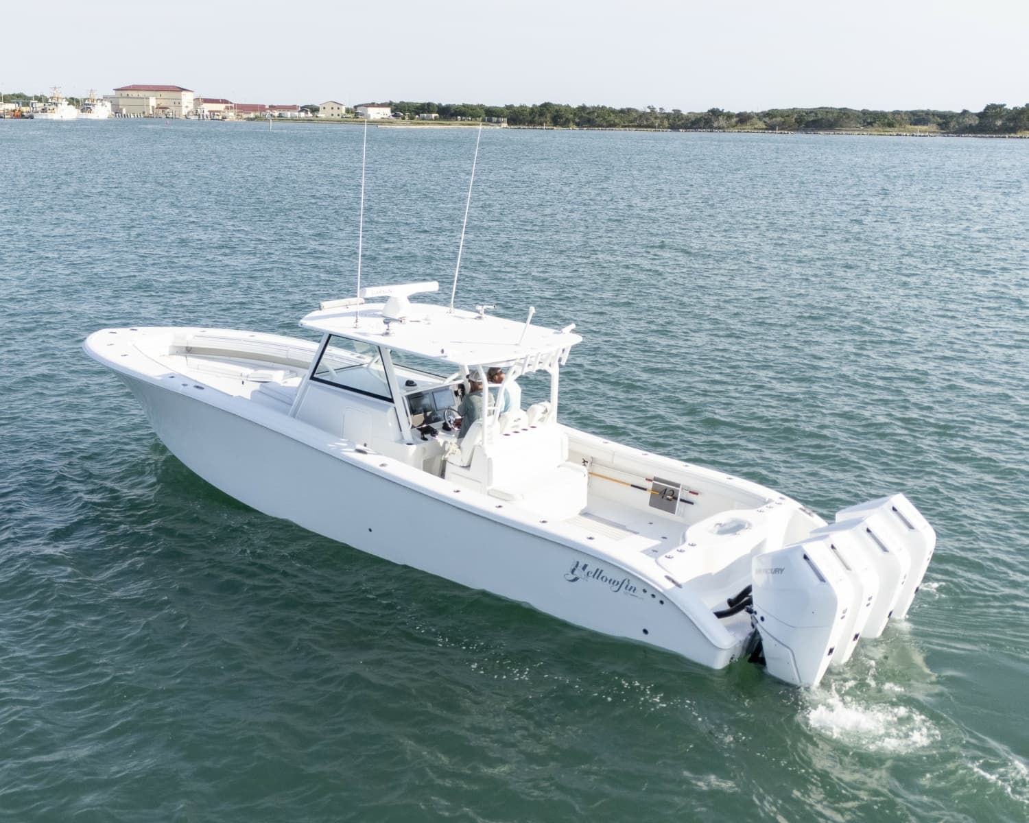 2017 Yellowfin 42 CC