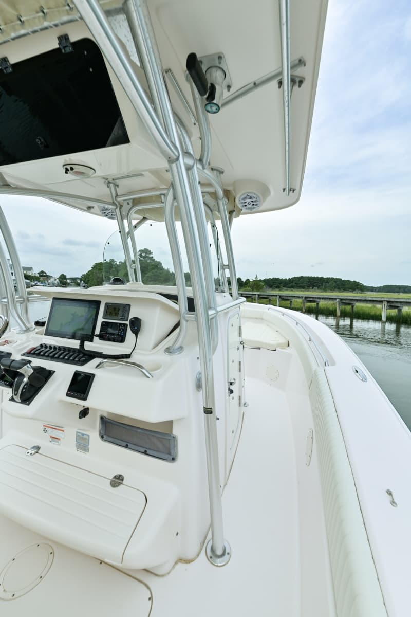 2008 Grady-White 306 Bimini
