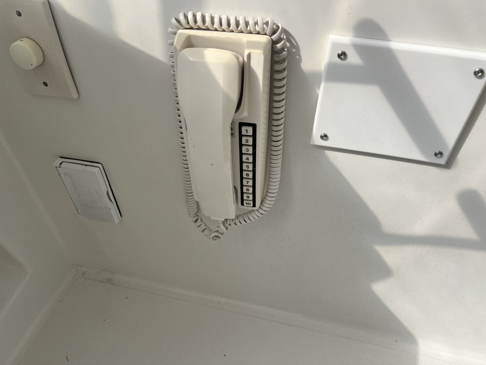 2004 Navigator 4400