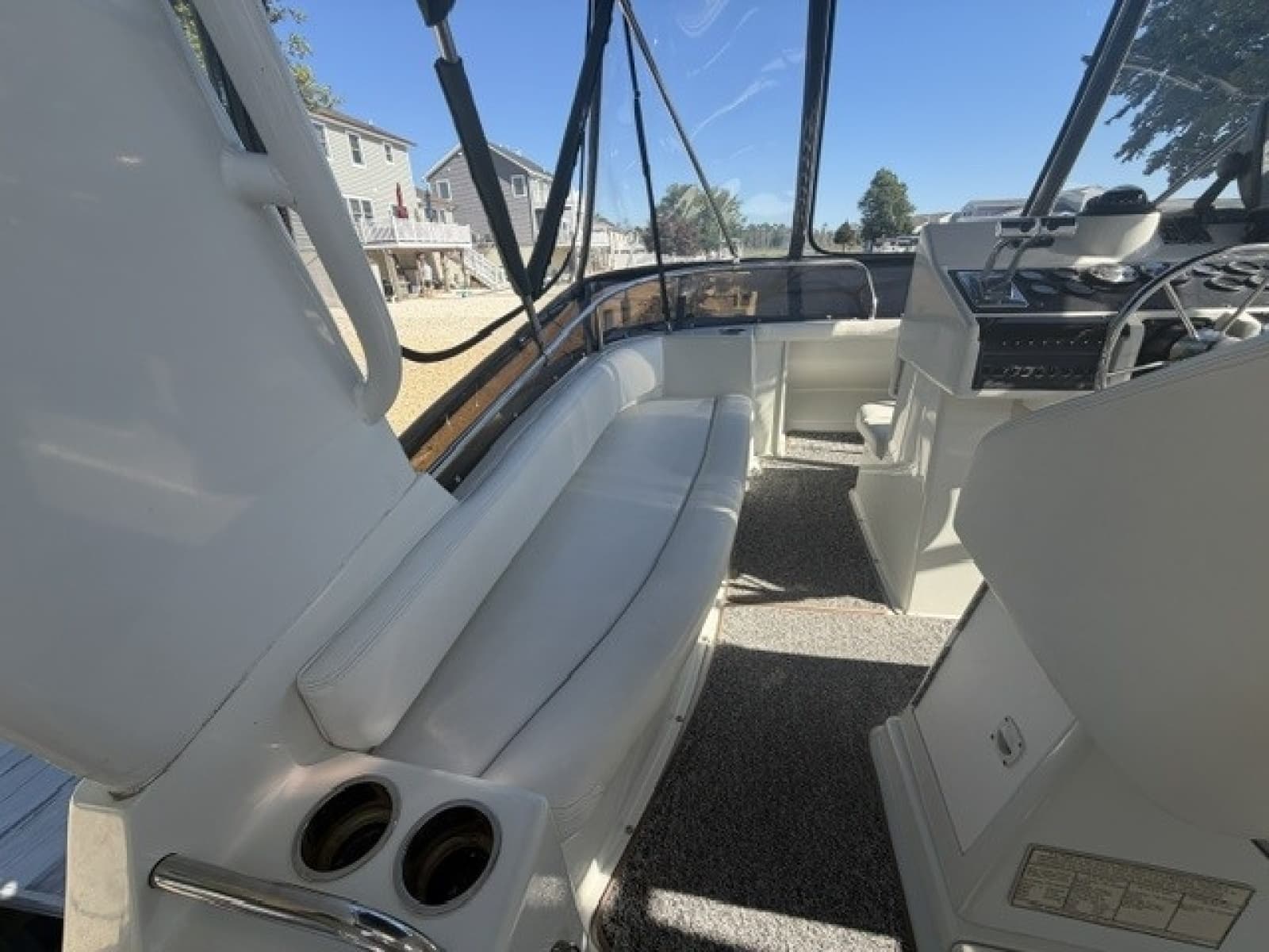 Bridge port side seat