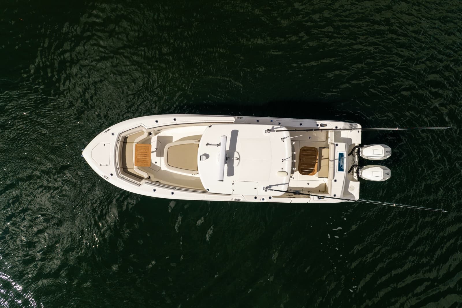 2024 Boston Whaler 330 Outrage