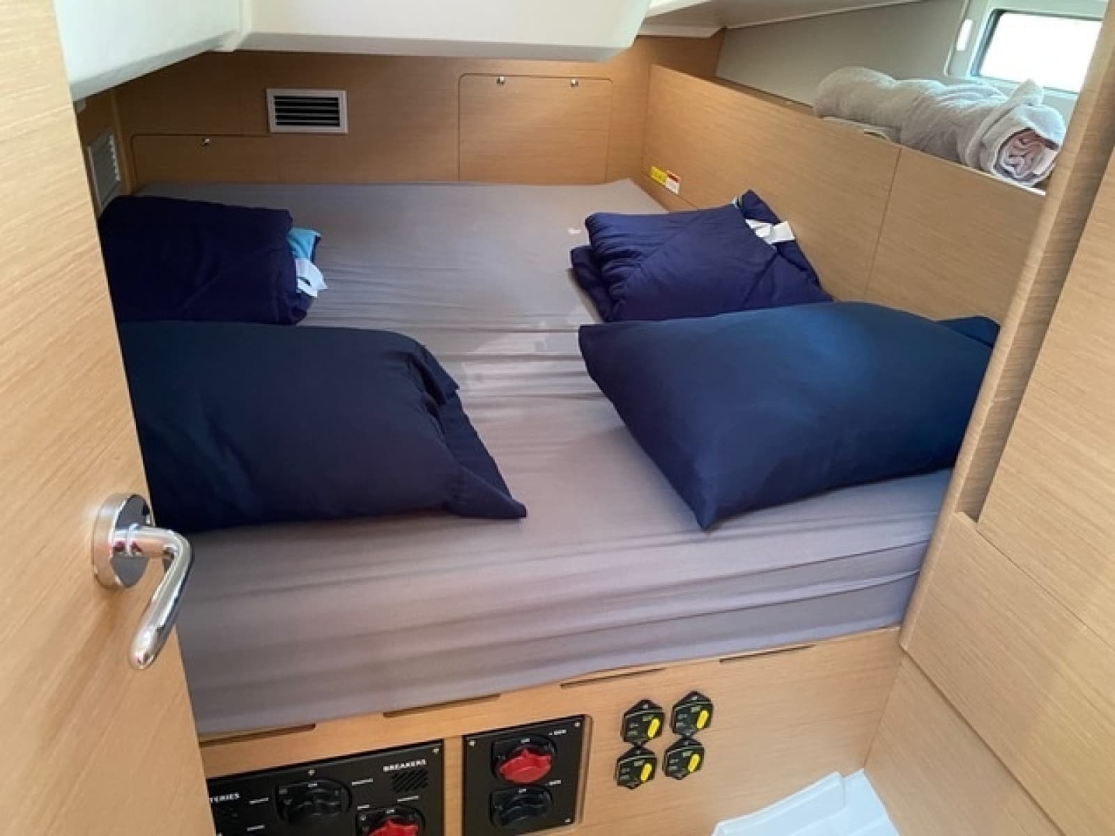 2020 Jeanneau Sun Odyssey 490