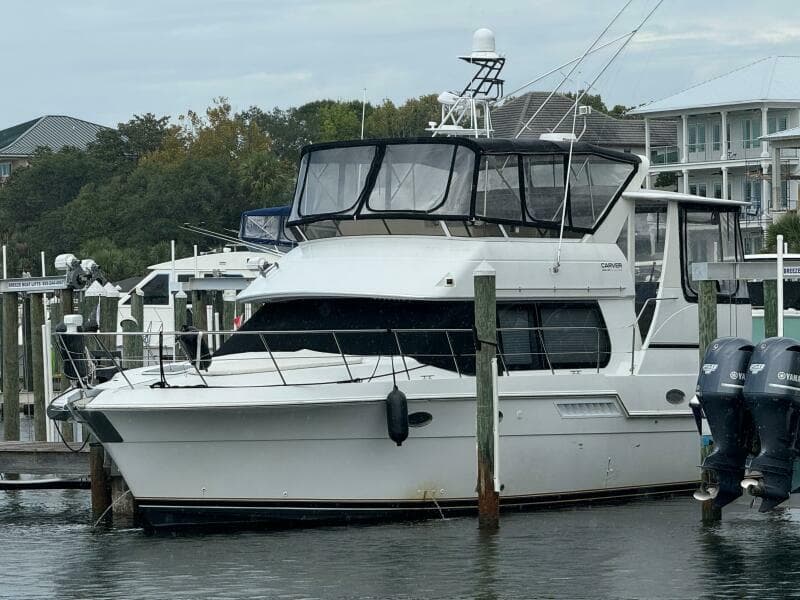 1999 Carver 406 Aft Cabin Motor Yacht