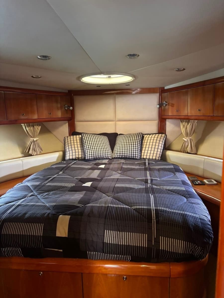 2004 Sunseeker Portofino 46