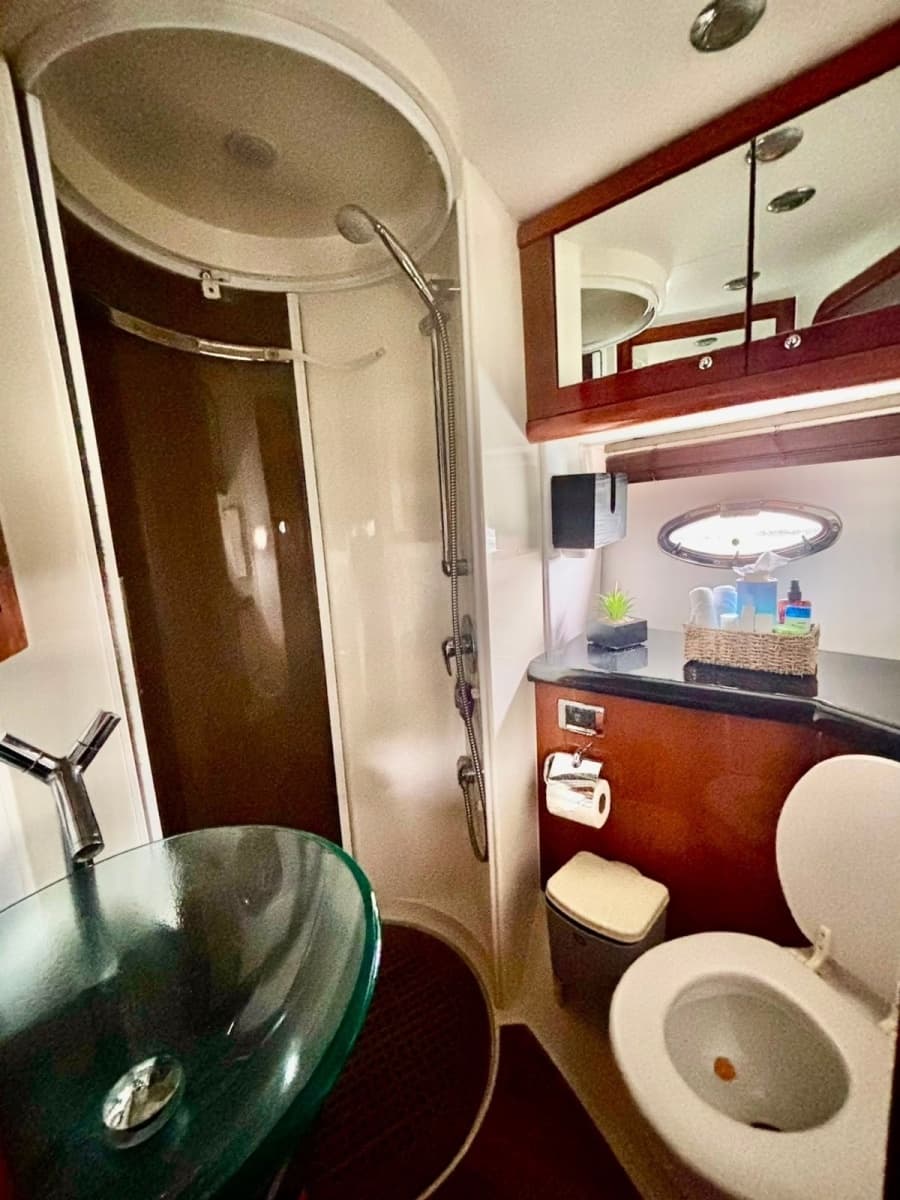 2004 Sunseeker Portofino 46