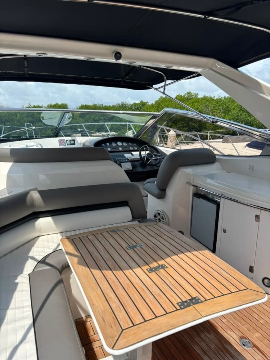 2004 Sunseeker Portofino 46