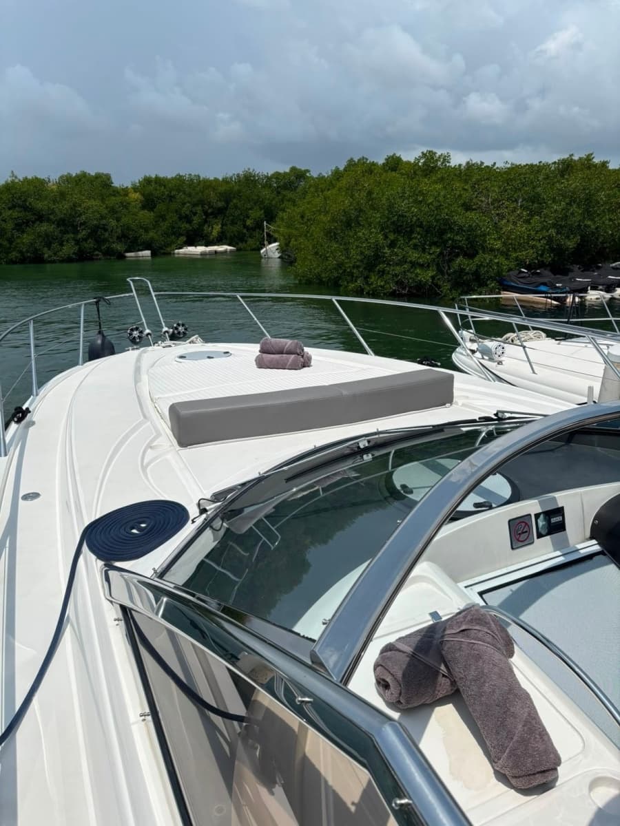 2004 Sunseeker Portofino 46