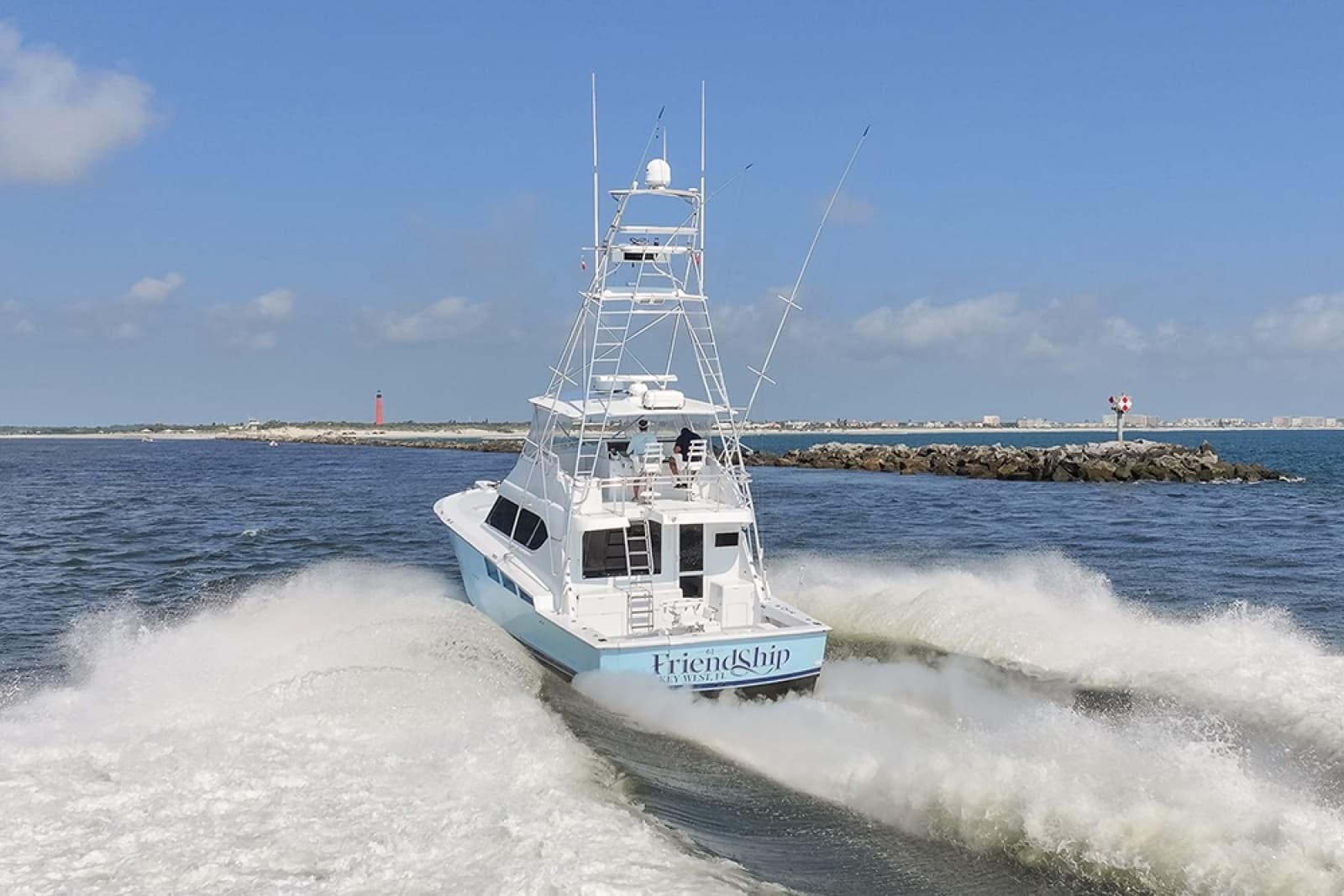 Port quarter profile while underway