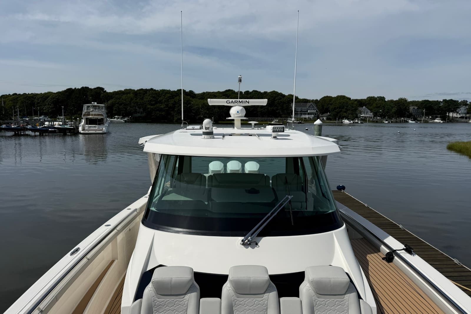 2022 Tiara Yachts 48 LS