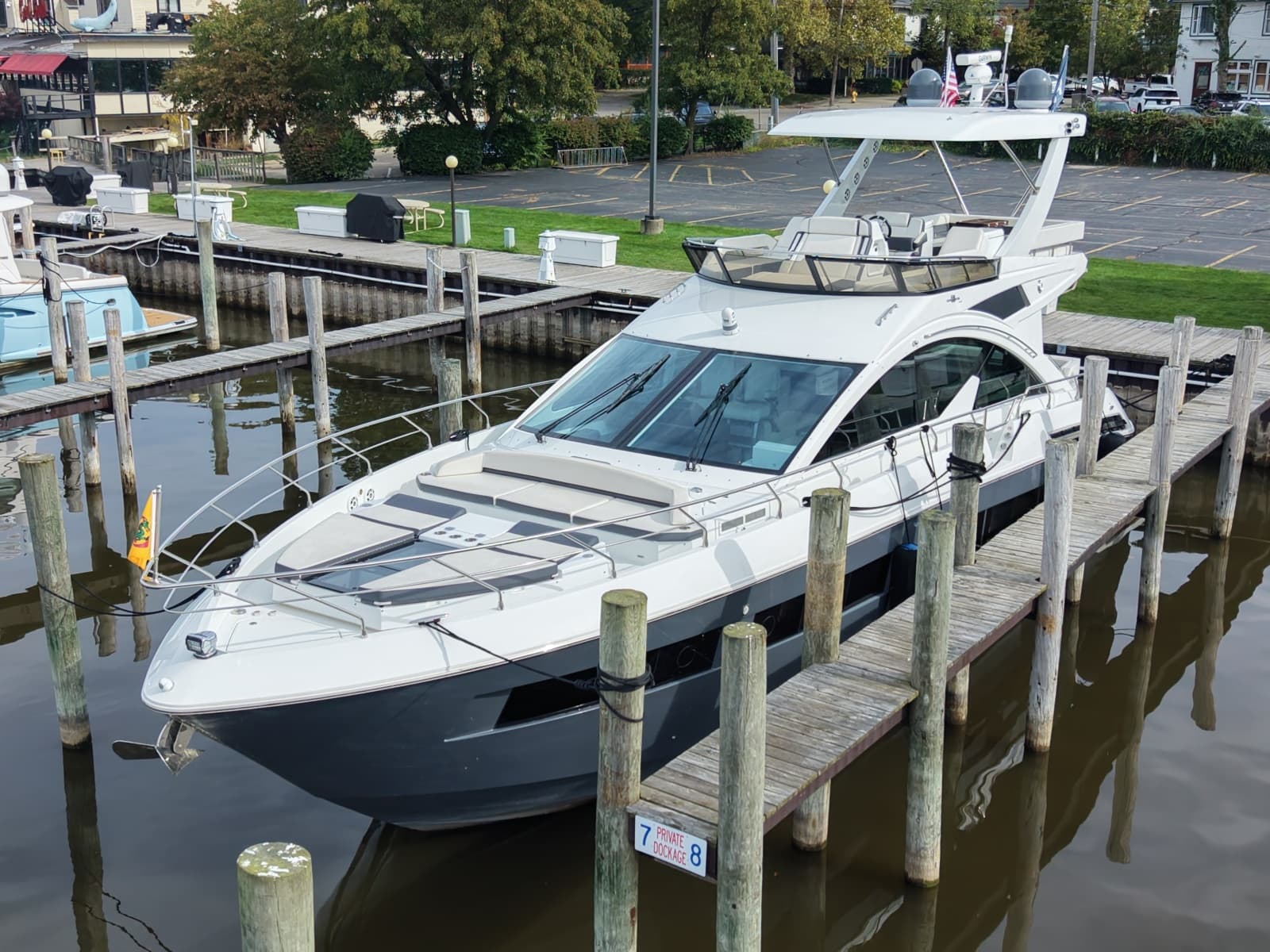 2019 Cruisers 60 FLY