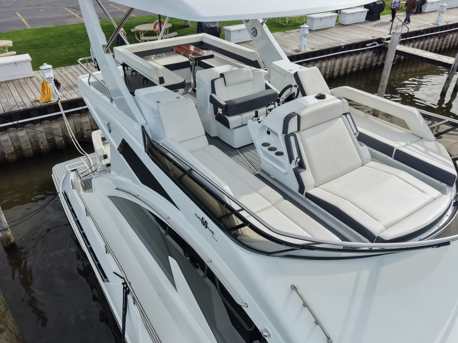2019 Cruisers 60 FLY