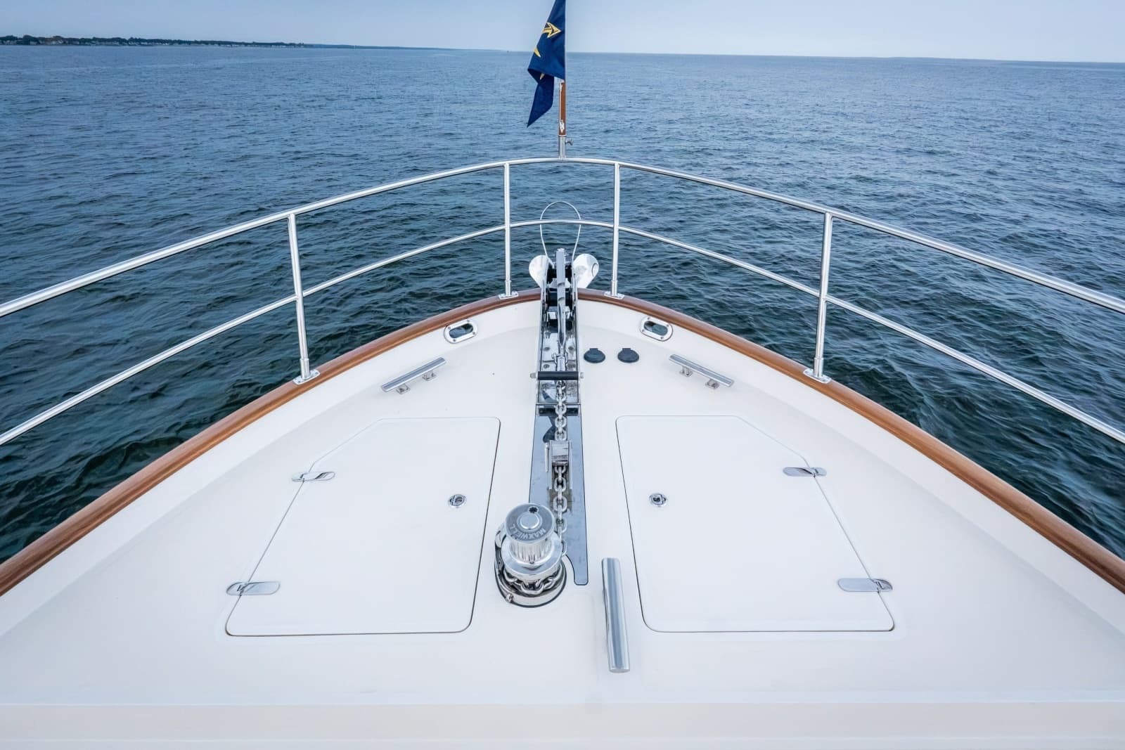2027 Hunt Yachts 56 Flybridge