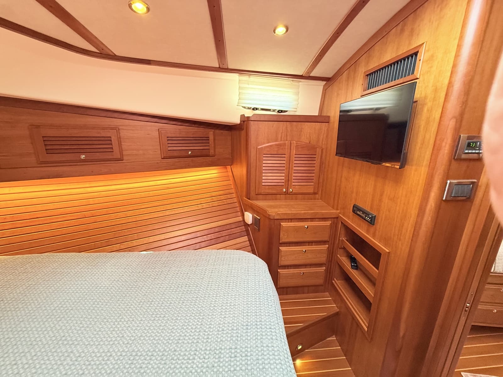 2012 Sabre 42 Salon Express