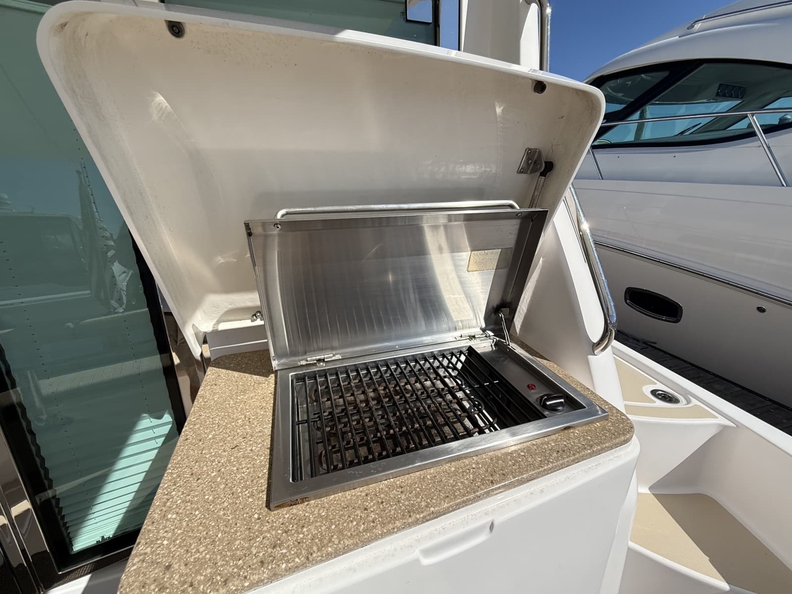 2012 Sabre 42 Salon Express