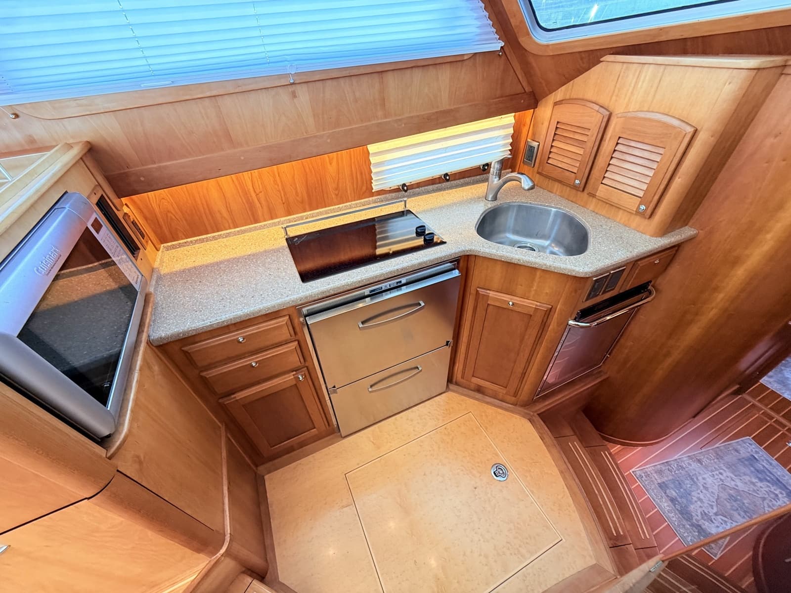 2012 Sabre 42 Salon Express