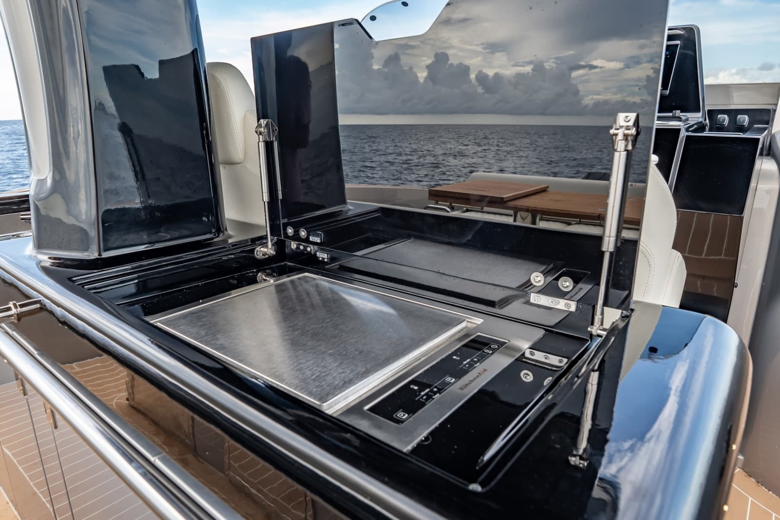 2024 Solaris 40F