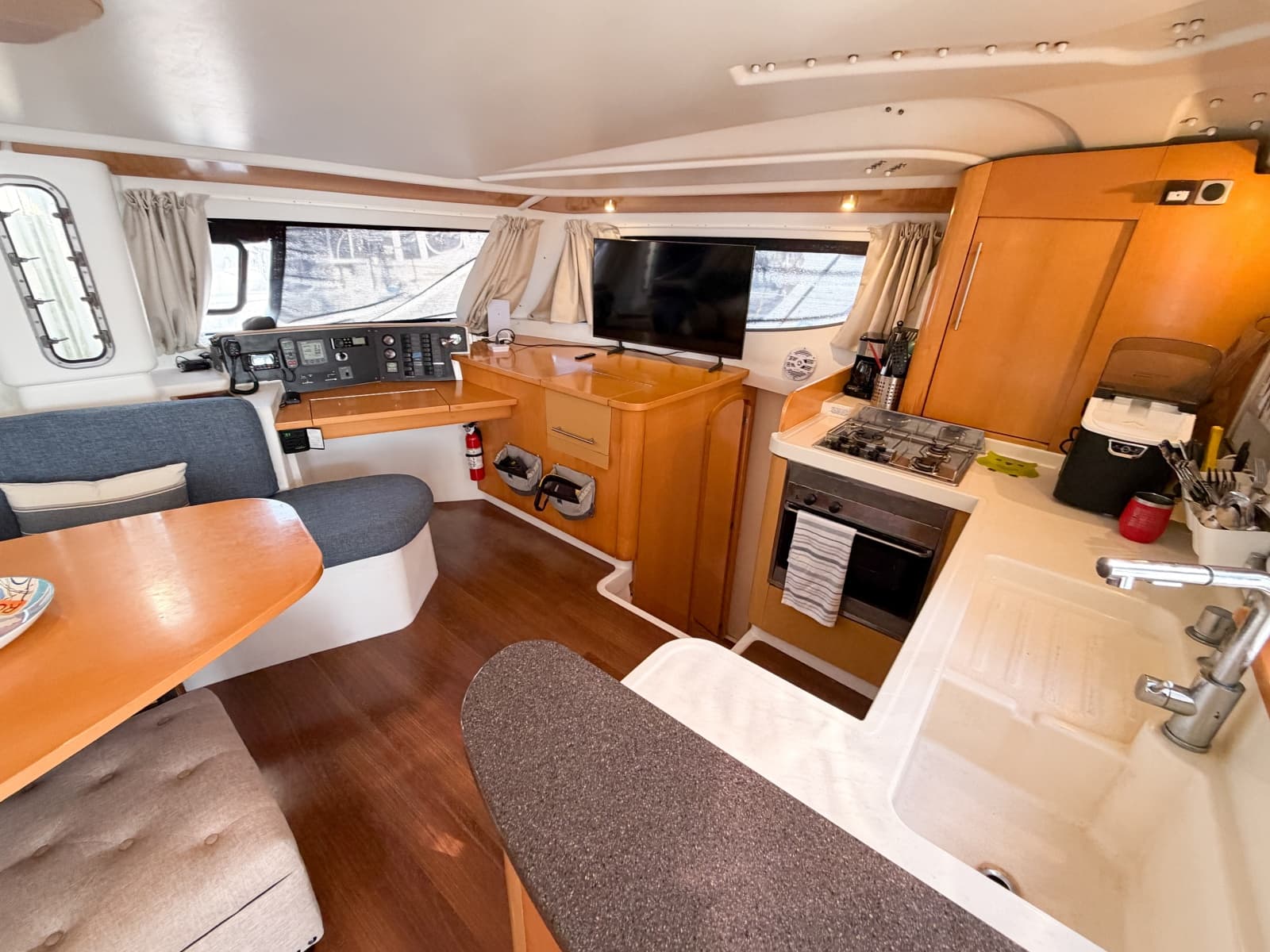 2008 Fountaine Pajot Orana 44