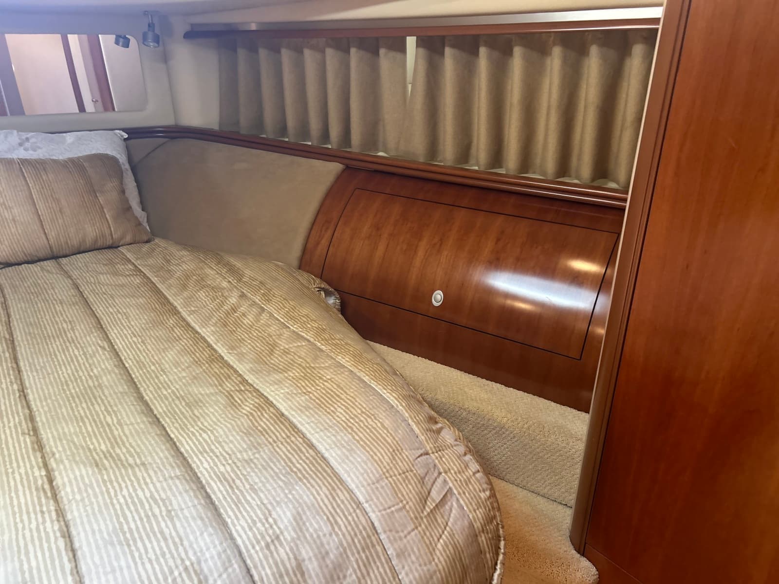 2005 Sea Ray 550 SEDAN BRIDGE