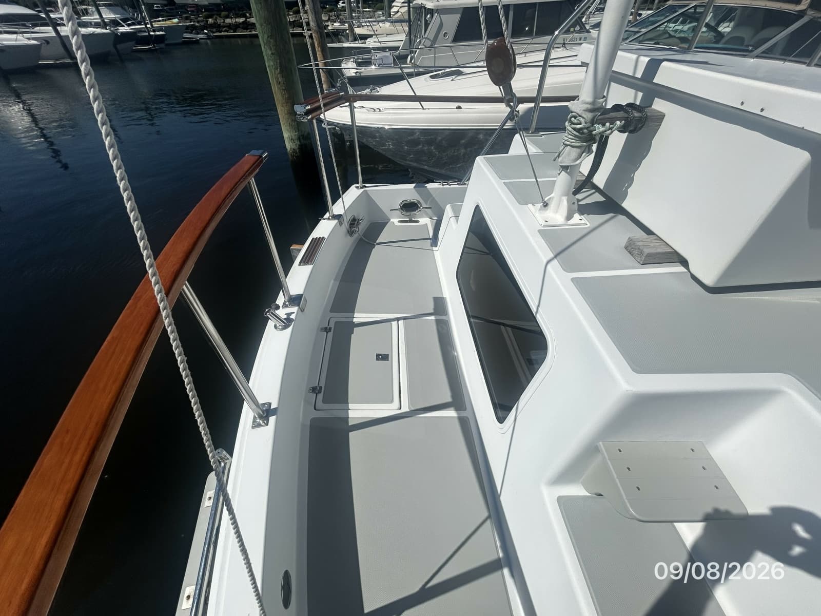 36' Monk aftdeck port