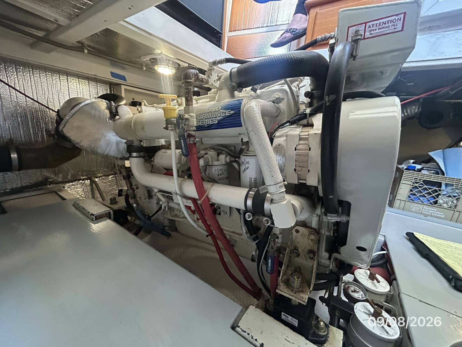36' Monk main engine2