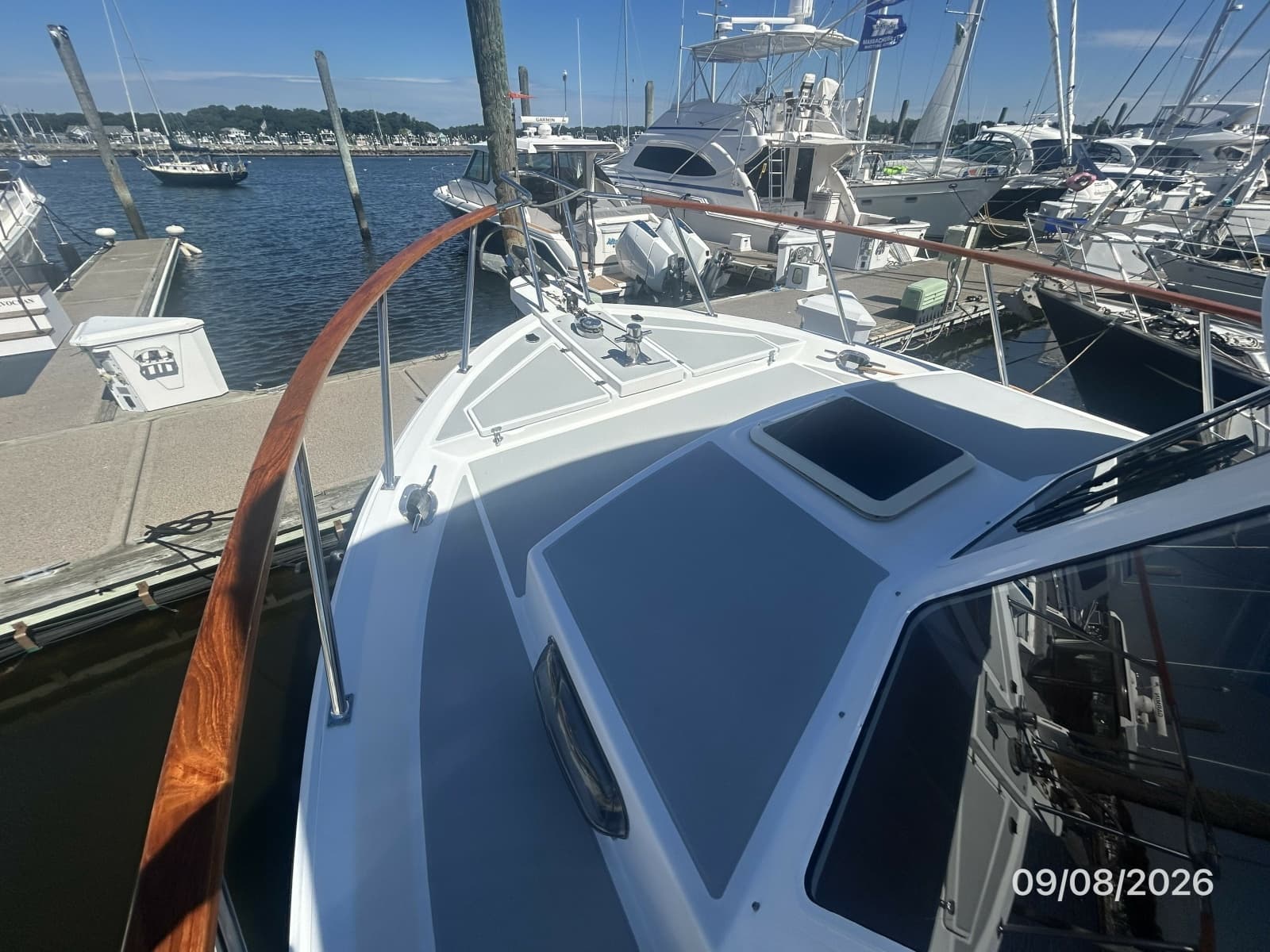 36' Monk foredeck1
