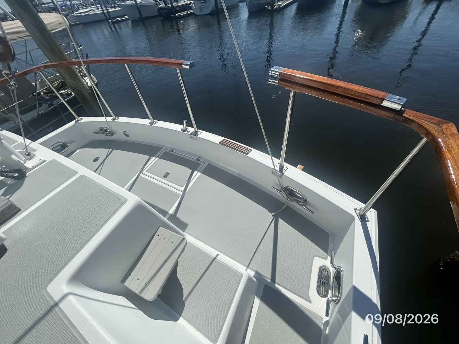 36' Monk aftdeck2