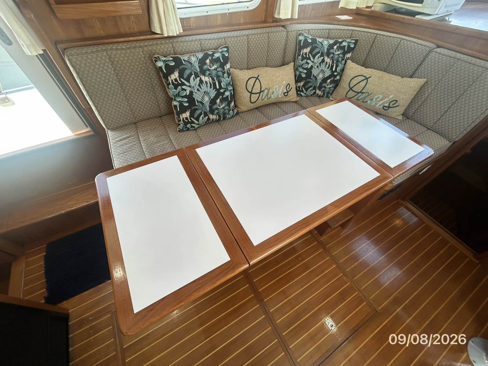 36' Monk salon table