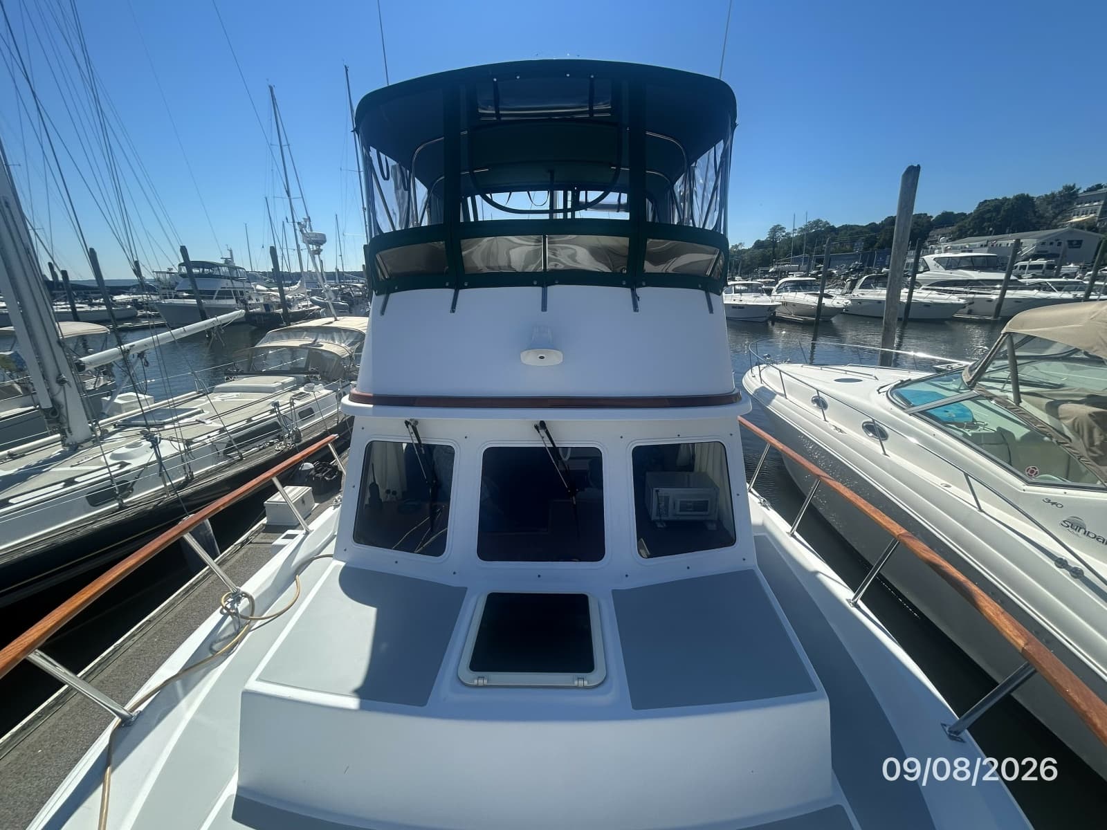 36' Monk foredeck aft