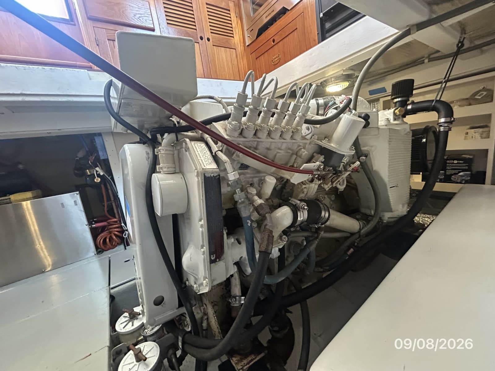 36' Monk main engine1