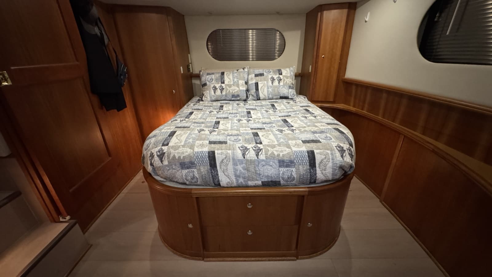 Aft Owner's Suite