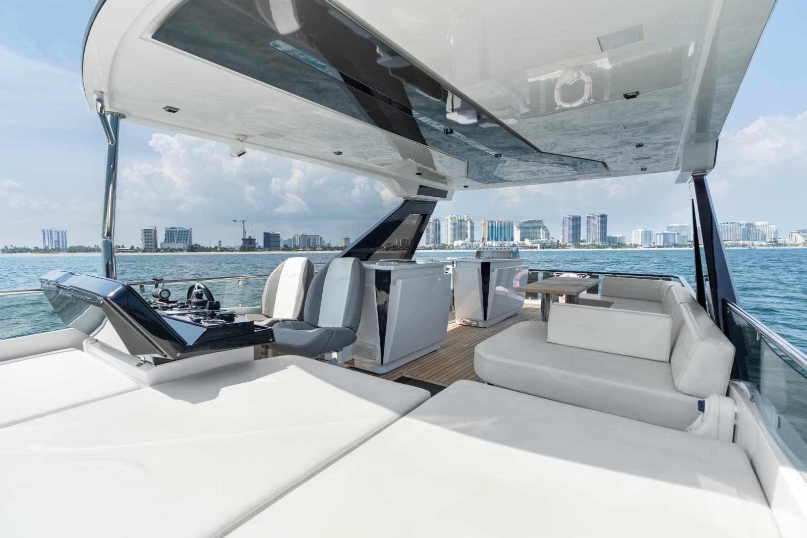 2023 Aicon 66 Vivere